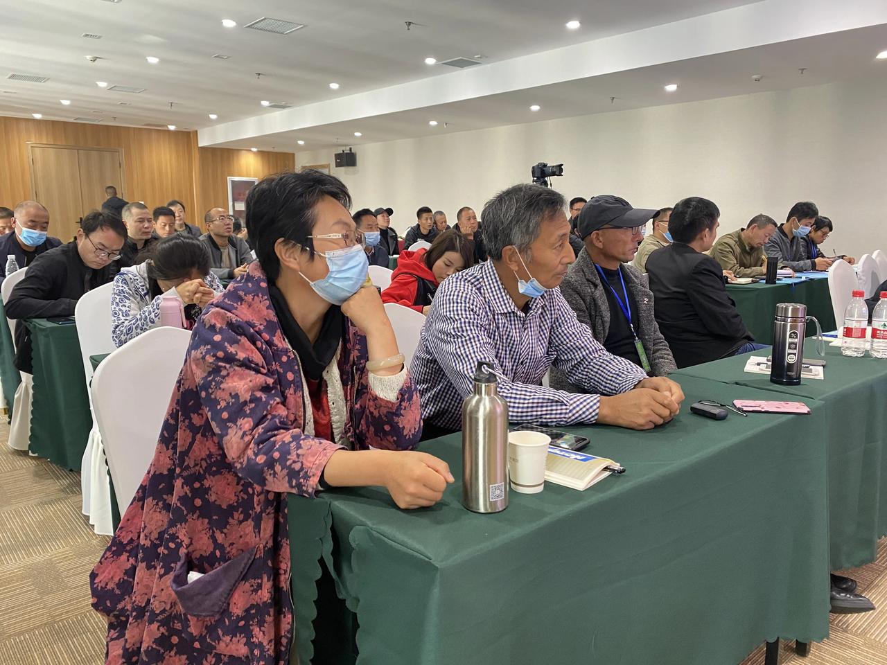 做最接地气的培训农业 
看大屏课件就知道
我们的培训内容有多全面了[捂脸]
实战
