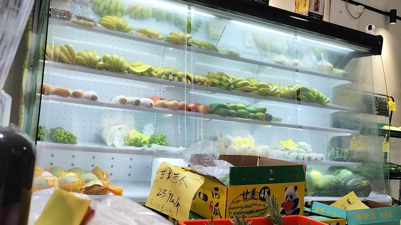 开业第四天，亏了6千块钱[泪奔]