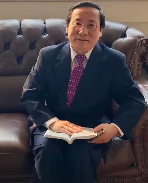 高志凯建议中国用人民币缴联合国会费，这招真的戳中要害！
 
麻烦看官老爷们右上角