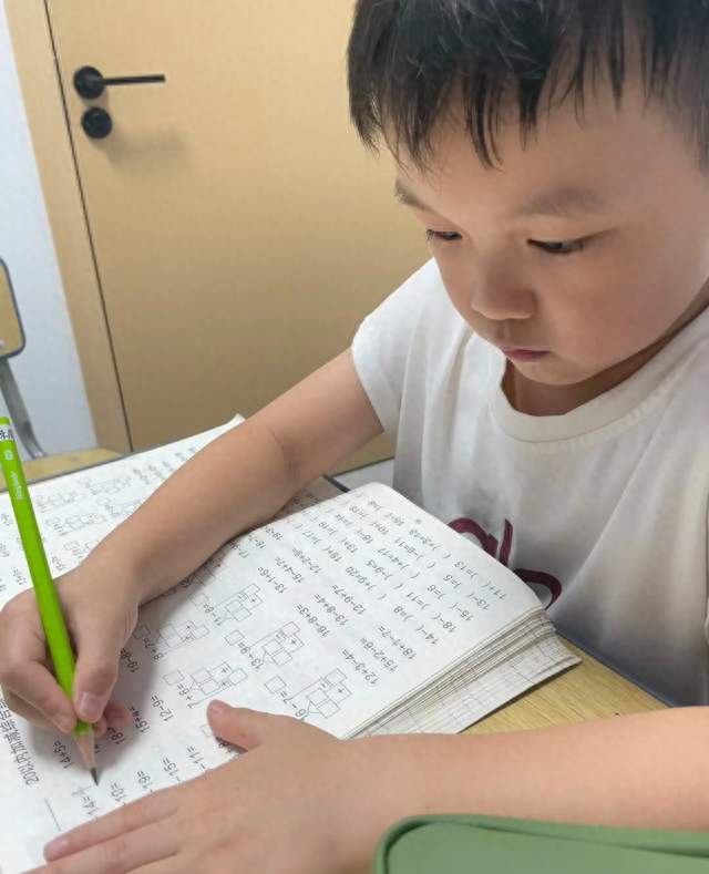 百年老校，二年级就1个孩子，办学坚持有无必要？