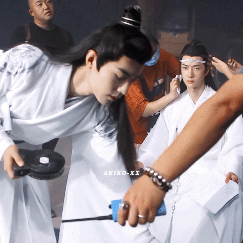 陈情令[超话] 🦁🐰陈情令 「君已在身旁   我亦别无所求」忘羡的甜蜜瞬间 