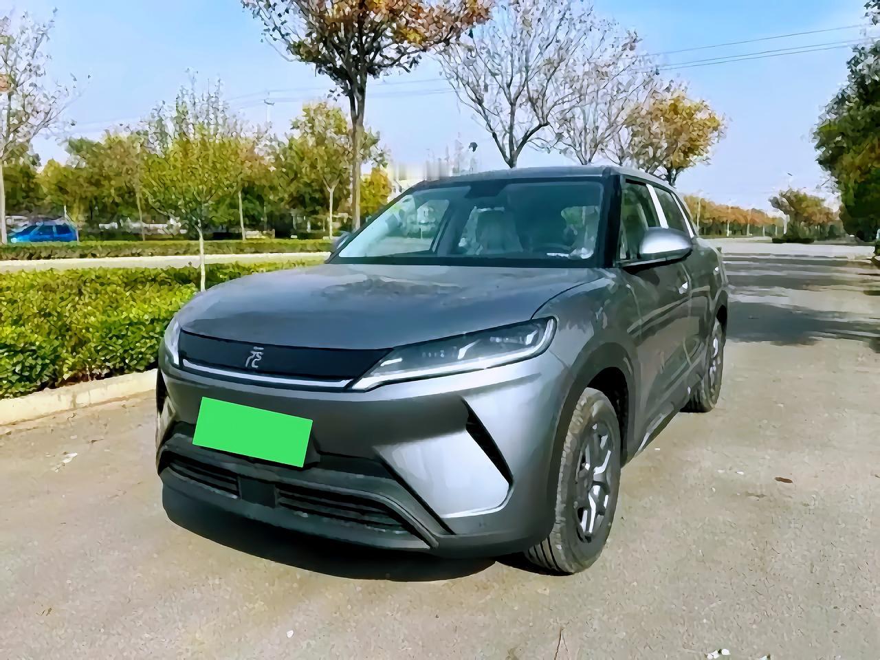 我看二手小电车，元UP比海鸥、长安启源A05更顺眼。海鸥是省钱工具，启源A05空