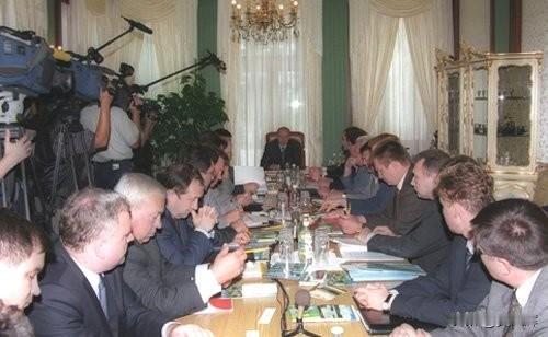 第一个谴责来自阿联酋

12月29日，阿拉伯联合酋长国坚决谴责乌克兰方面袭击俄罗