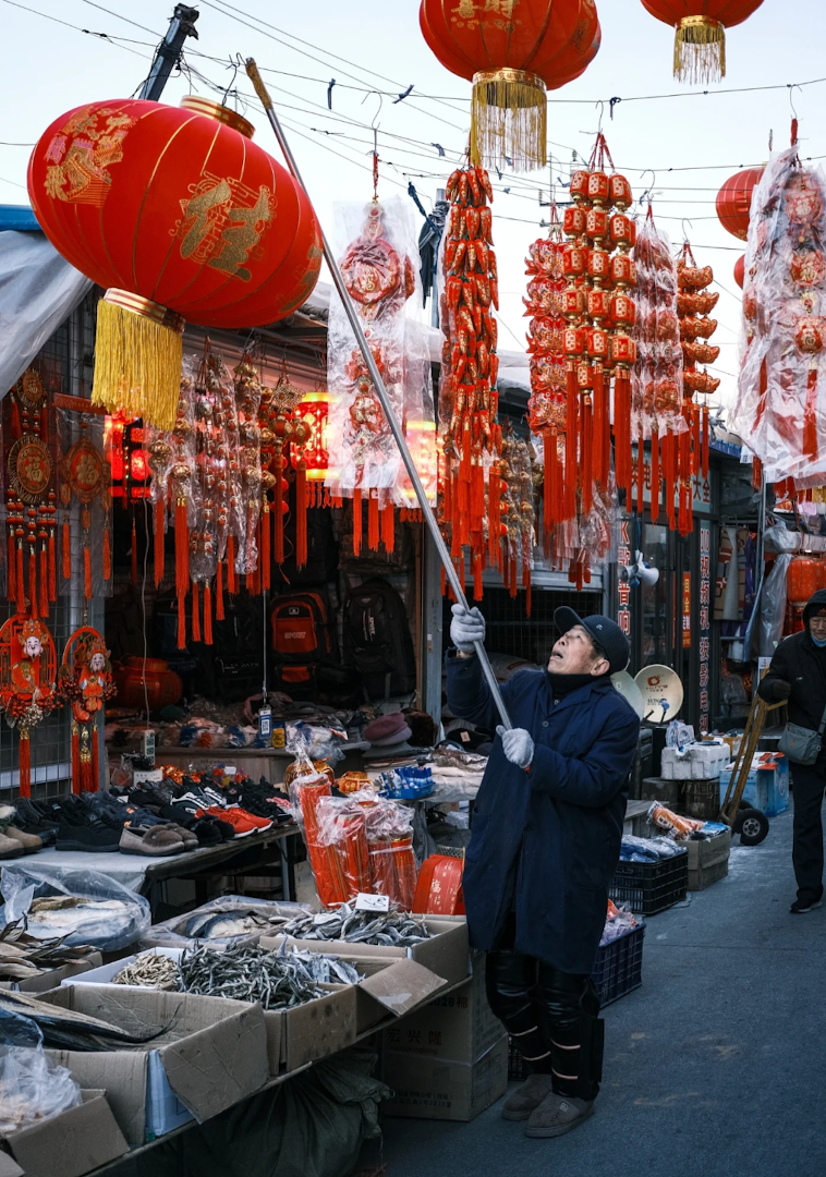拉宏高铁上开e人春晚 证明了：只要我不尴尬，尴尬的就是别人。这波“静音表演”我打