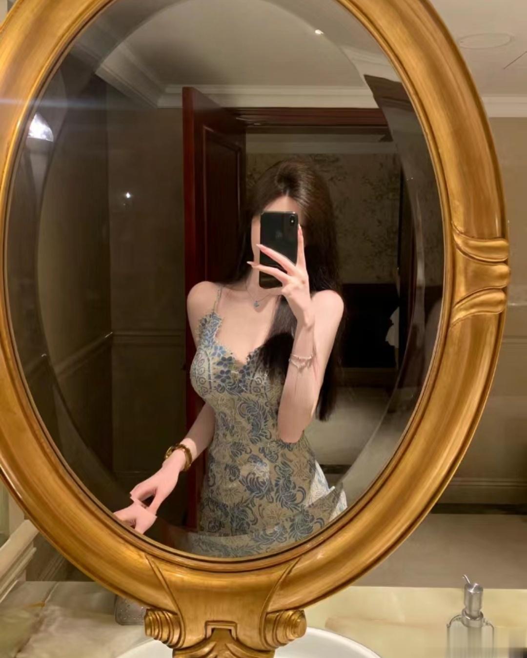 喜欢在镜子前📸吗[好喜欢][好喜欢] ​​​