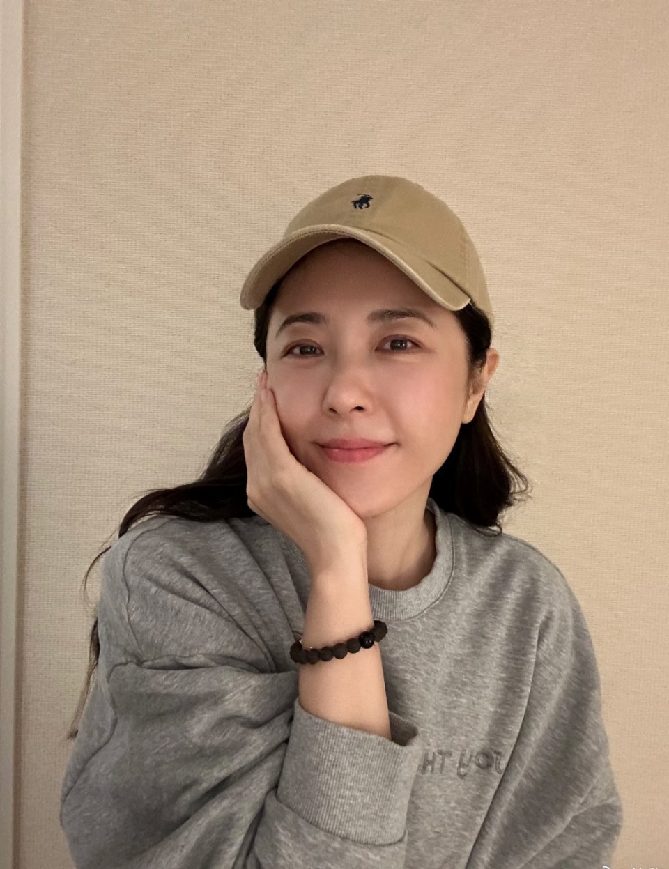 曾黎的非遗中药手串好好看[奶牛猫] ​​​