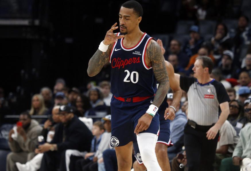 NBA常规赛，快船加时121-117险胜猛龙豪取5连胜。本场比赛，约翰·科林斯未