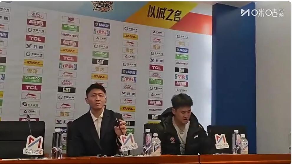 李楠赛后感慨：很少在CBA碰到吉林这种打法！新赛季首战，吉林一上来就拿出了极具辨