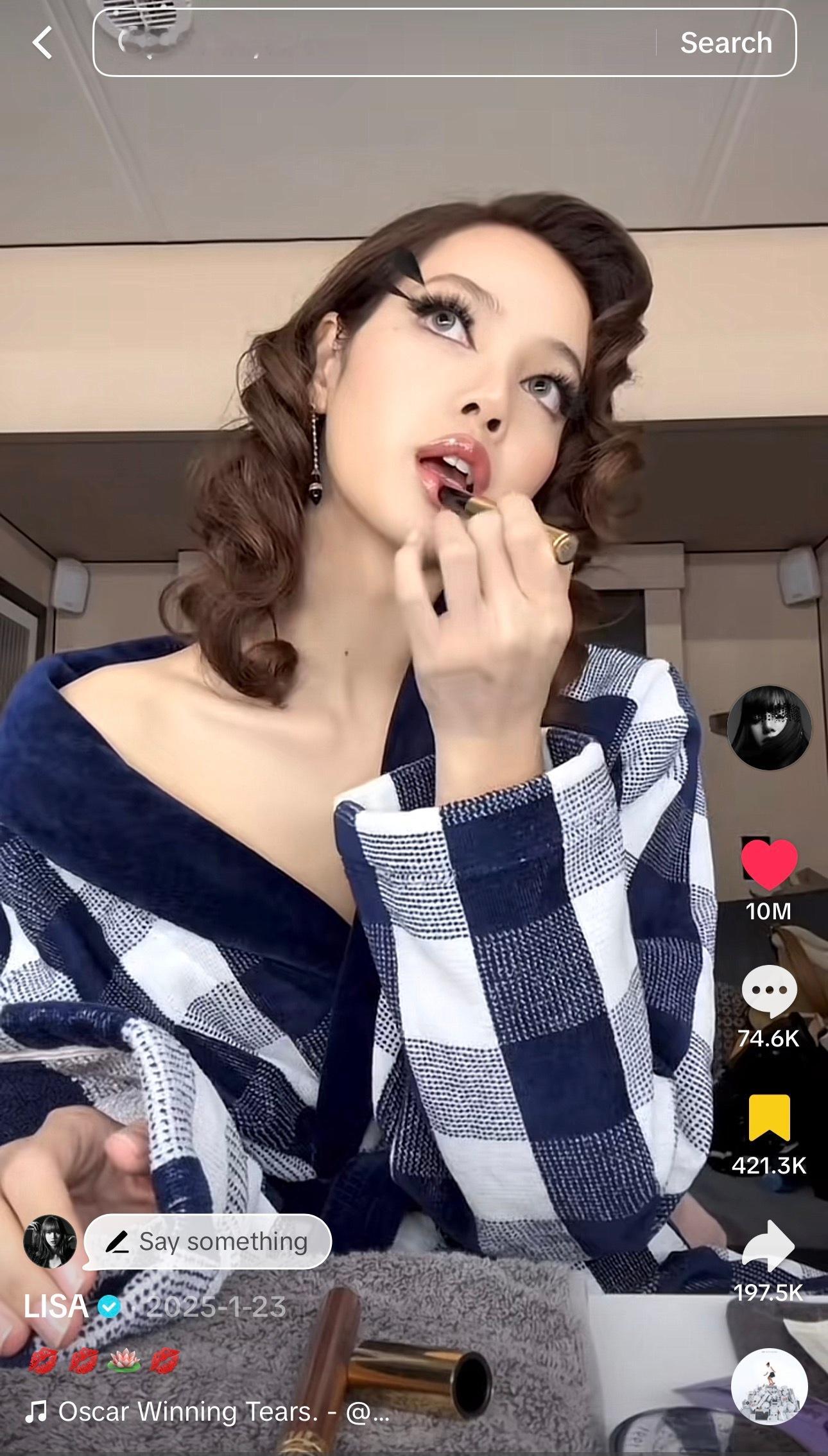LISA  🖤 LISA KPOP女永一 260813 LISA 个人 Tik