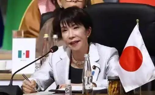 9月28日，联大最后一天，议程走完，所有人以为散会了。中国代表突然举手行使答辩权