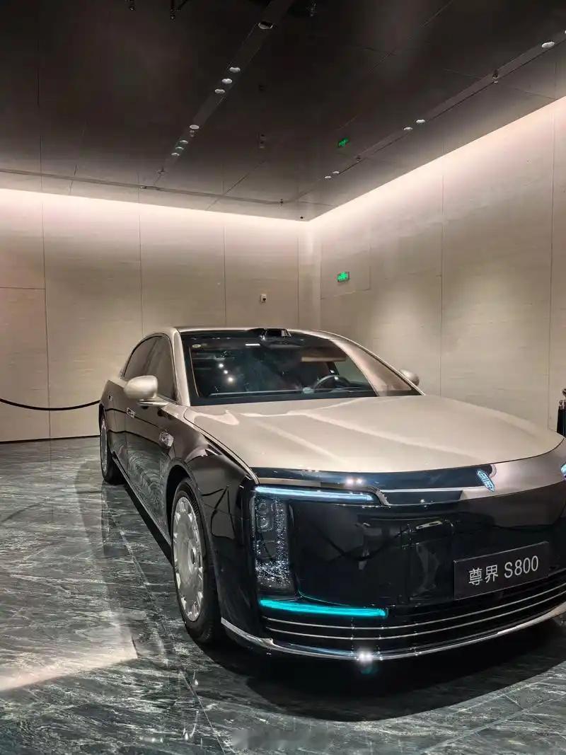 【曝沃尔沃将对标尊界S800，推出超豪华轿车，项目正获吉利内部最优资源倾斜】今天