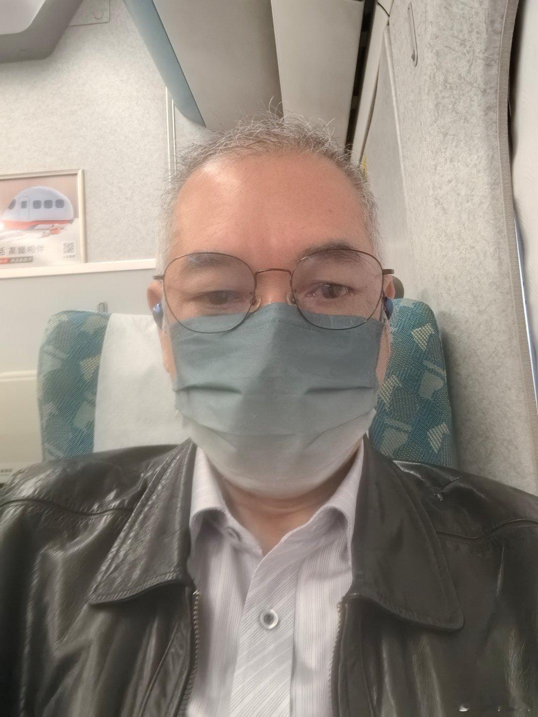 上工，改善貓貓飲食。 