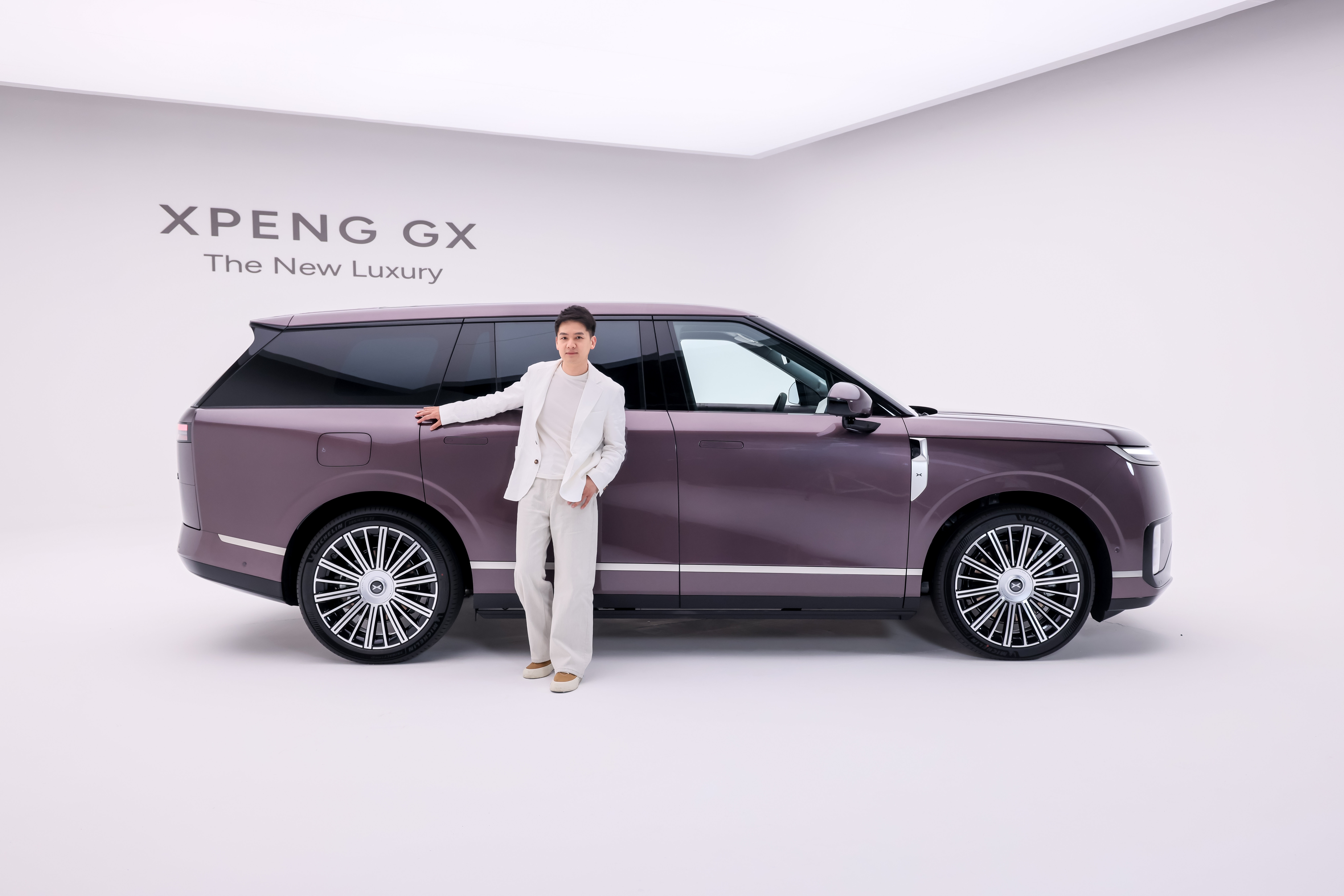 第四站，北京！今天和一起来看小鹏GX，隐私玻璃体验到啦，这变换速度真就不到一秒钟