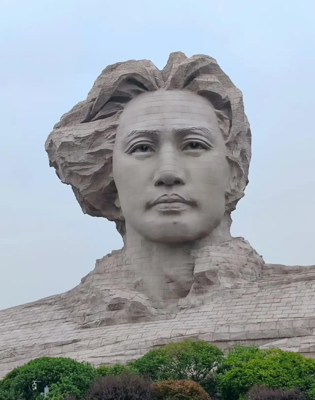 有件事我挺费解的，想请各位大神帮我解解惑！
为何美国人不怀念他们的开国总统华盛顿