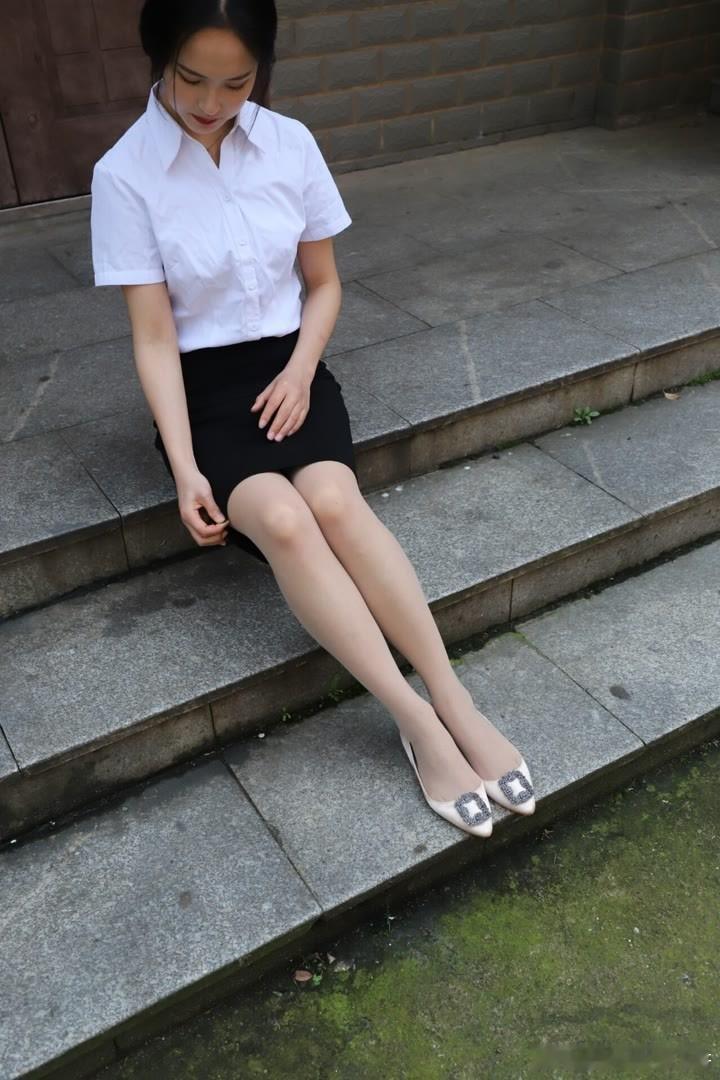 丝袜衬衫，职场必备～ ​​​