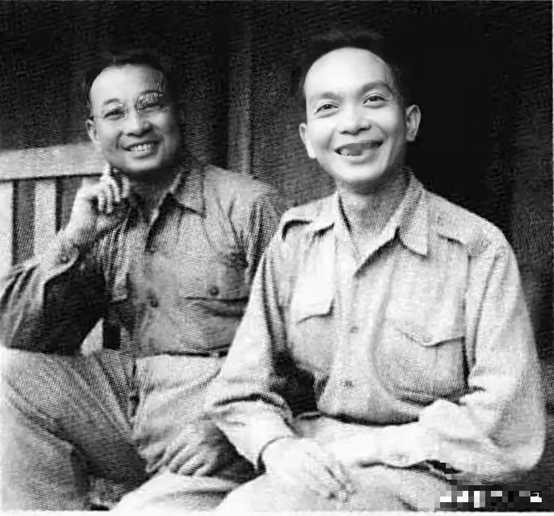 1950年，陈赓大将和武元甲大将，一张罕见的合影，他们交情匪浅 ​​​