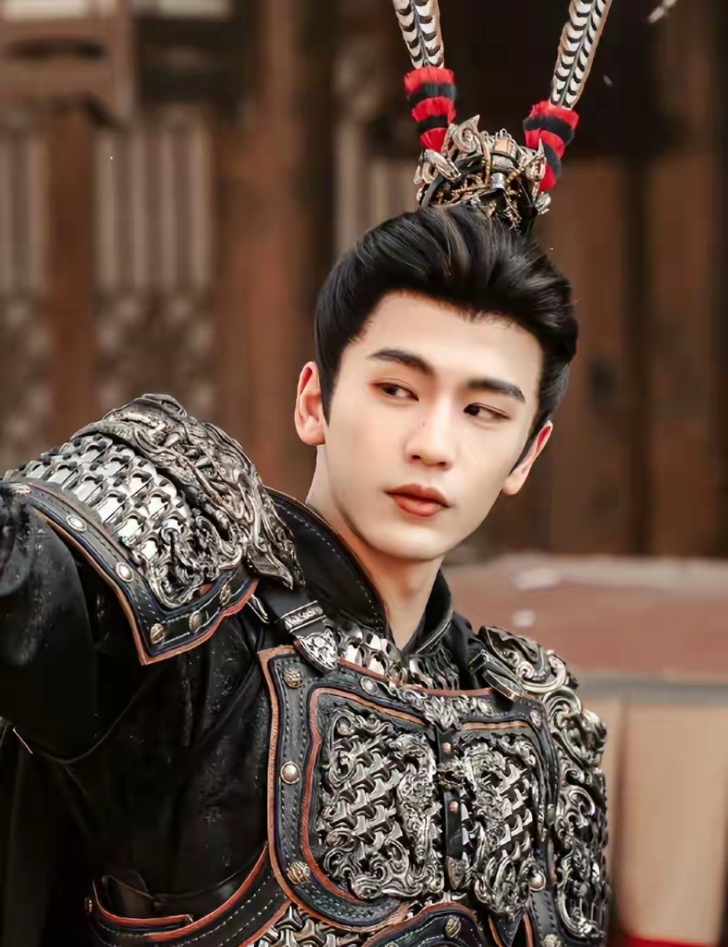 不是正剧就不用较真粉底液将军吗大家为啥吐槽“粉底液将军”，但凡有点脑子的就会明白