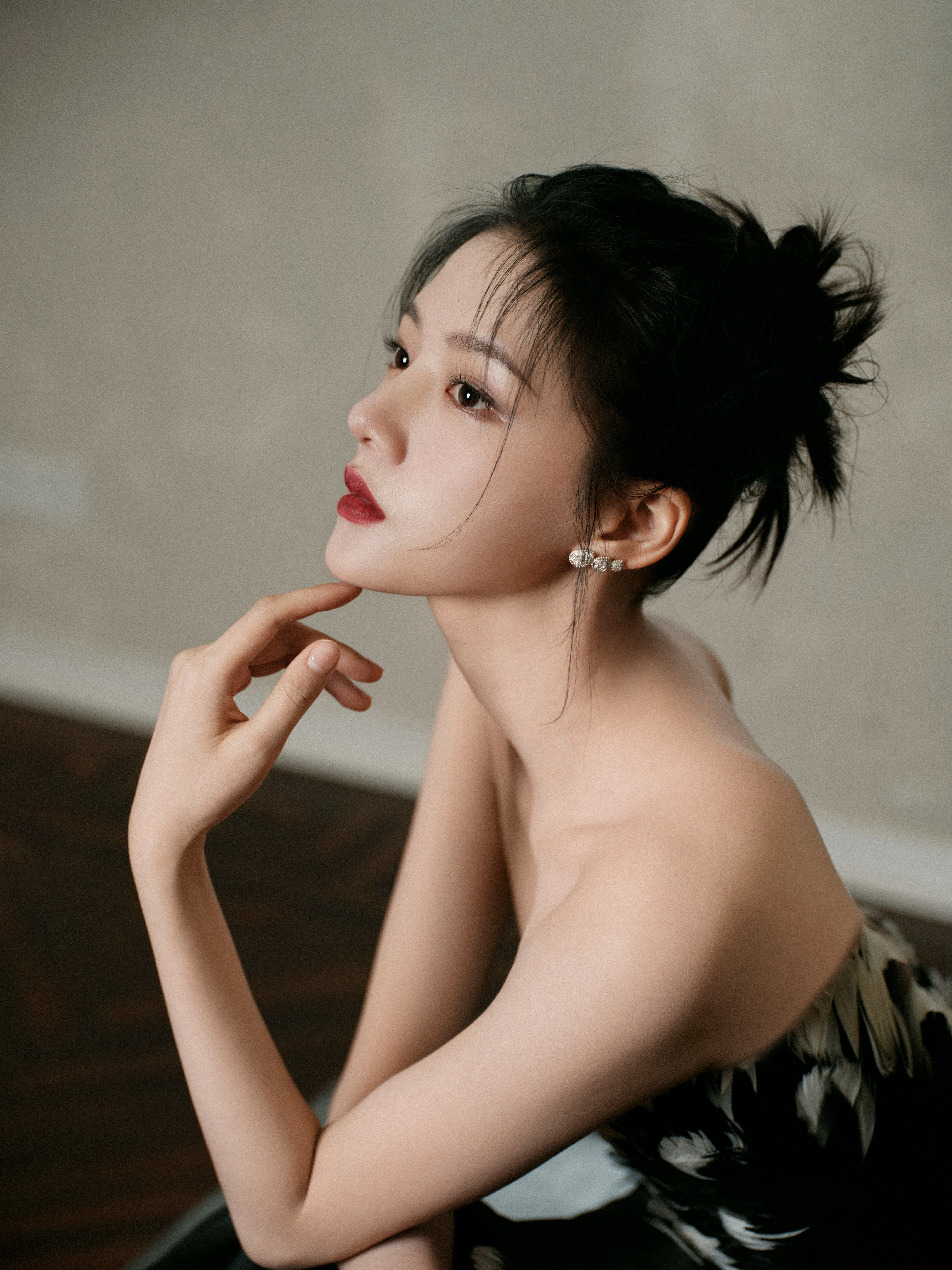 任敏暗黑天鹅妆🖤 ​​​