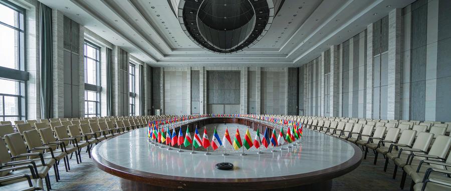G20贸易部长会议开完了，主席国美国设置的四个议题，最后只谈成了一个。
会期是9