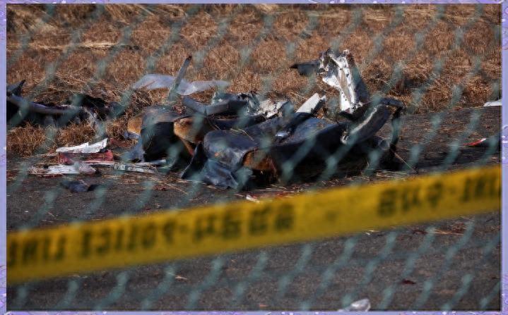 你敢信吗？一场飞机空难，明明不是天灾，181个人里只有2人活下来，

家属一年多