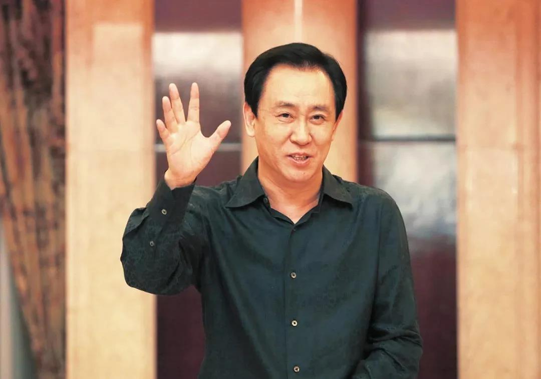 恒大一楼盘延期交房后，号召业主用违约金购买车位，这账算得好！

近日来，恒大风波