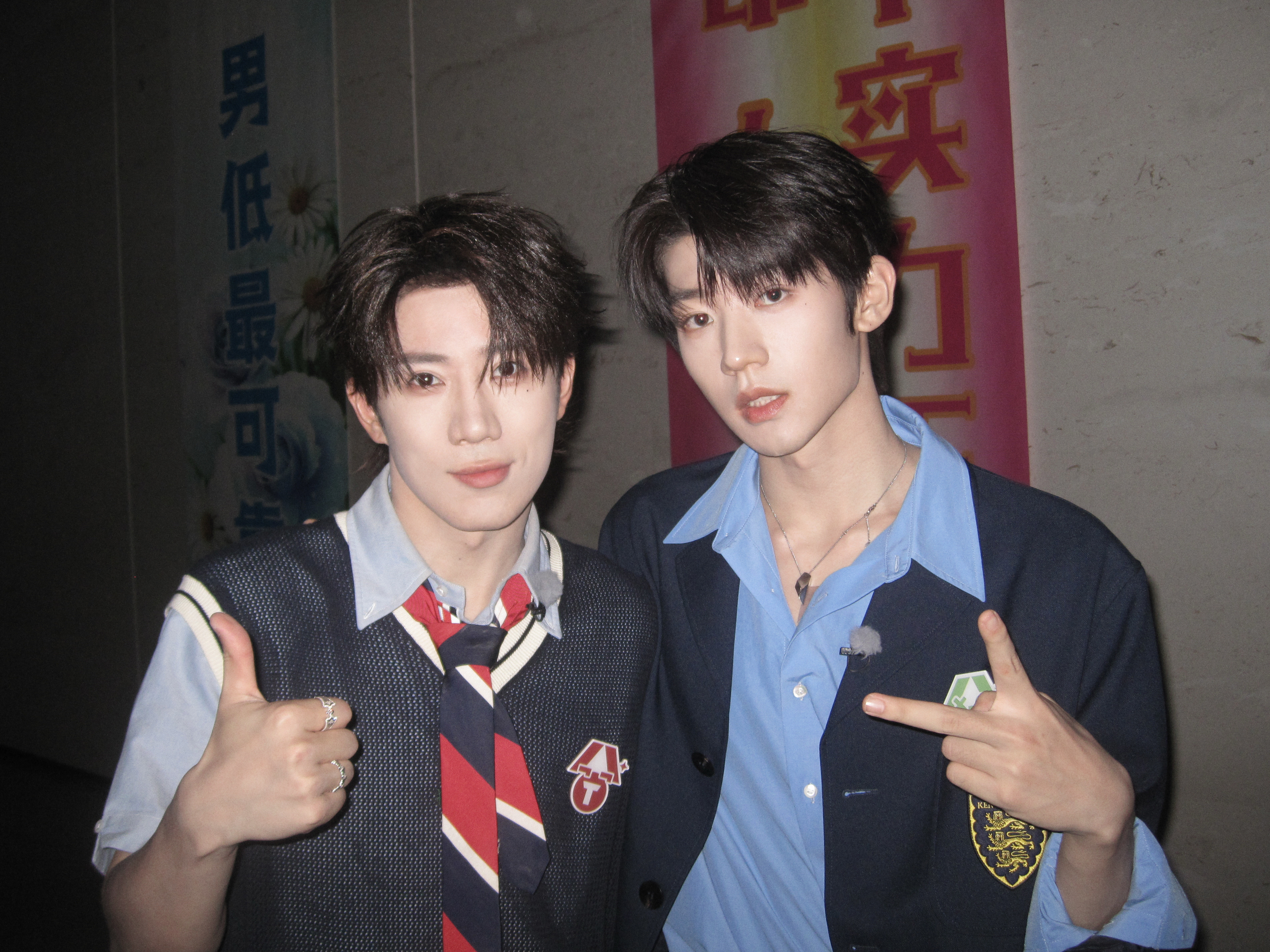 鹭卓winner 🖤鹭卓超燃青春的合唱 一张帅脸的背后是更帅的一张脸～
