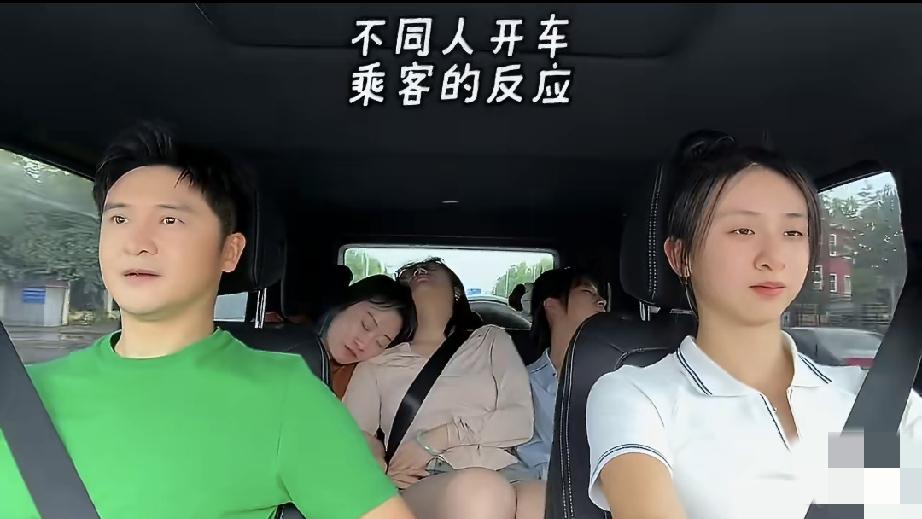 田亮，藏不住的骄傲！

8月1日，田亮晒出女儿森碟手握方向盘，淡定开车，自己坐在