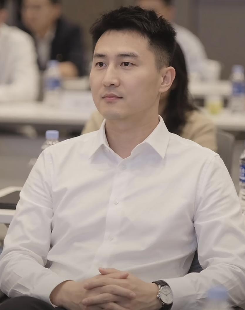 越来越多的老师都在呼吁30年工龄能退休。能有30年工龄的老师大多都是70后的一批