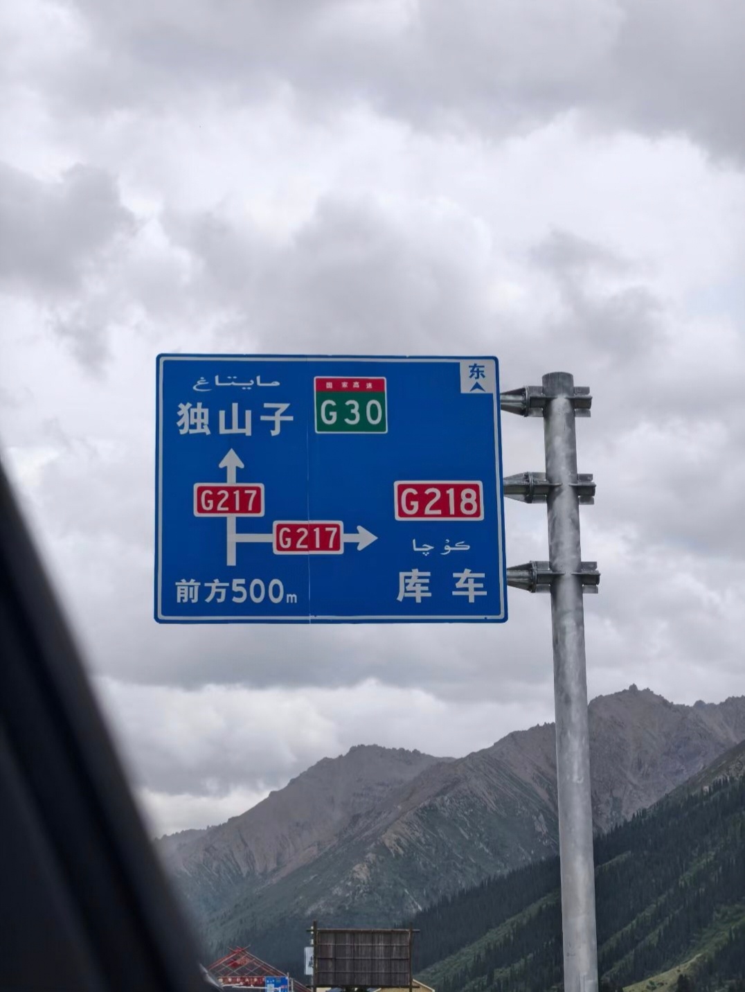 你还别说，我上班这么多年就没有过年假，也可能是因为小公司没有那么多讲究！去年和朋