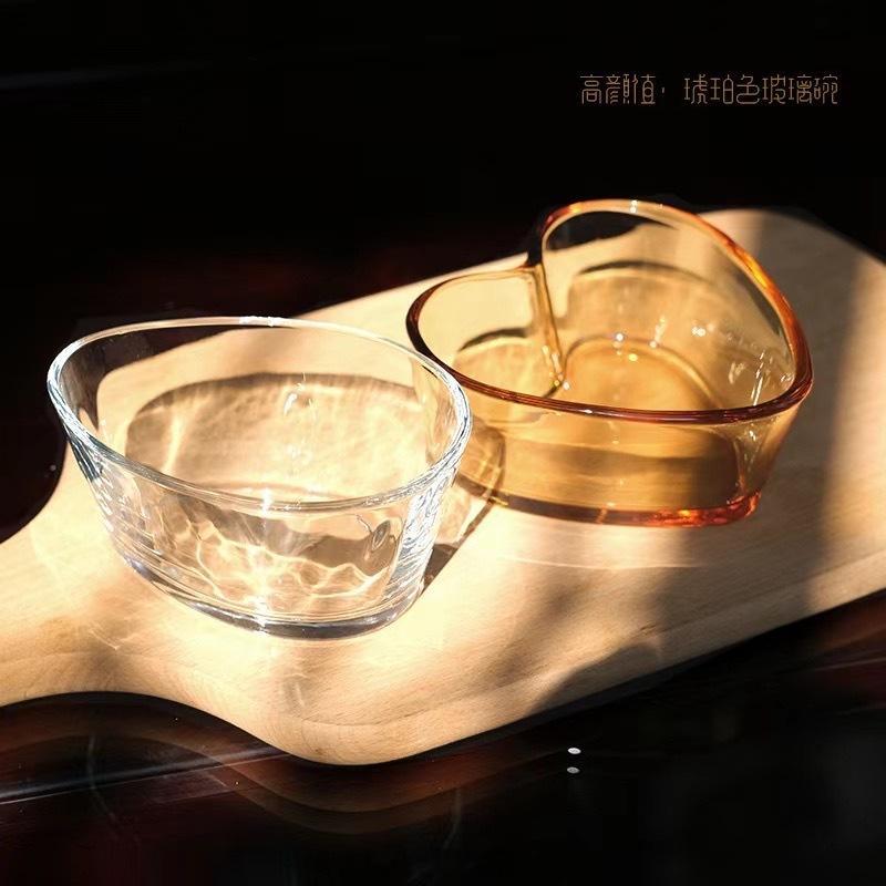 终于蒸蛋碗上新了！这个❤️心形的喜欢不？一人一碗，导热快而均匀，端上桌颜值也超高