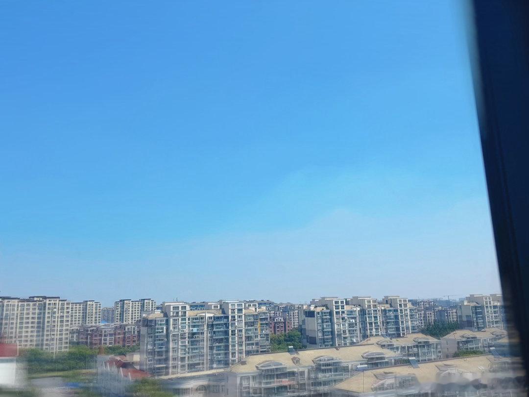 上海西北部将有10级以上雷暴大风中央气象台8月2日发布预警，上海西北部局地今天午