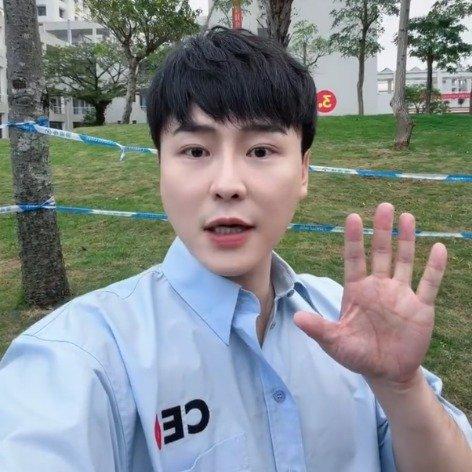 周思成亲自考英语一！押中双图表题，暖心寄语考生：别对答案，明天必上考场
 
26