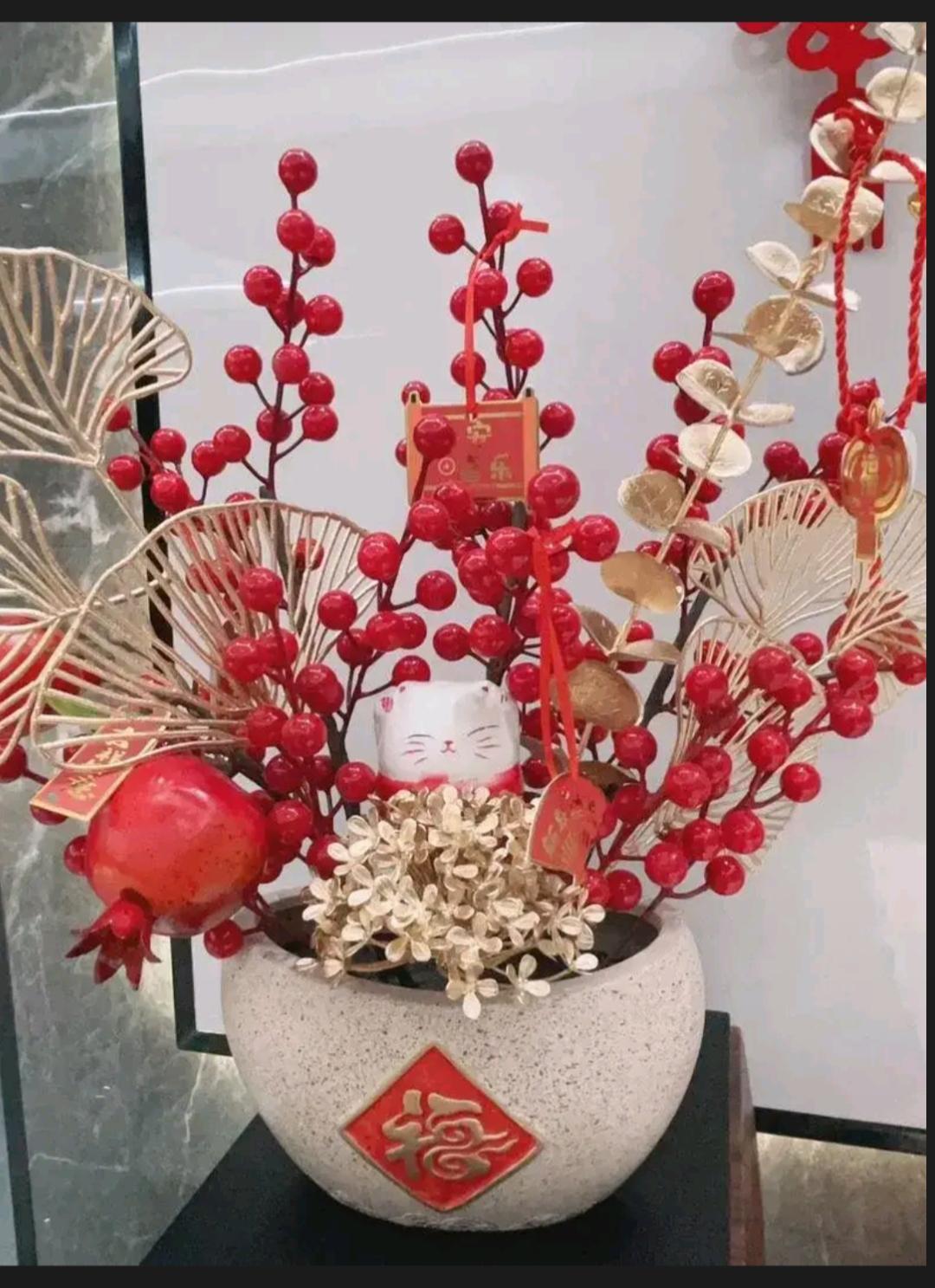现在的彩礼真该好好琢磨琢磨要不要取消了。彩礼本是传统习俗，是父母对女儿的关爱，也