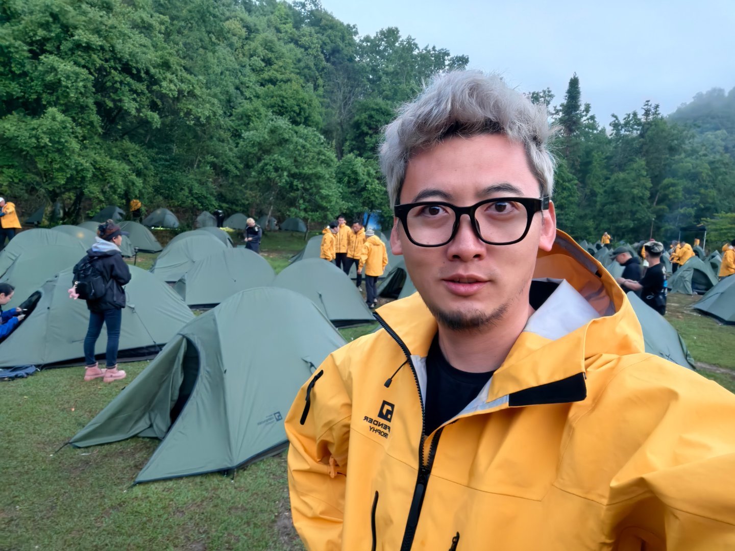 给大家看眼我们昨天的宿舍，别的不说，呼噜是真多啊360º环绕立体呼噜大v聊车