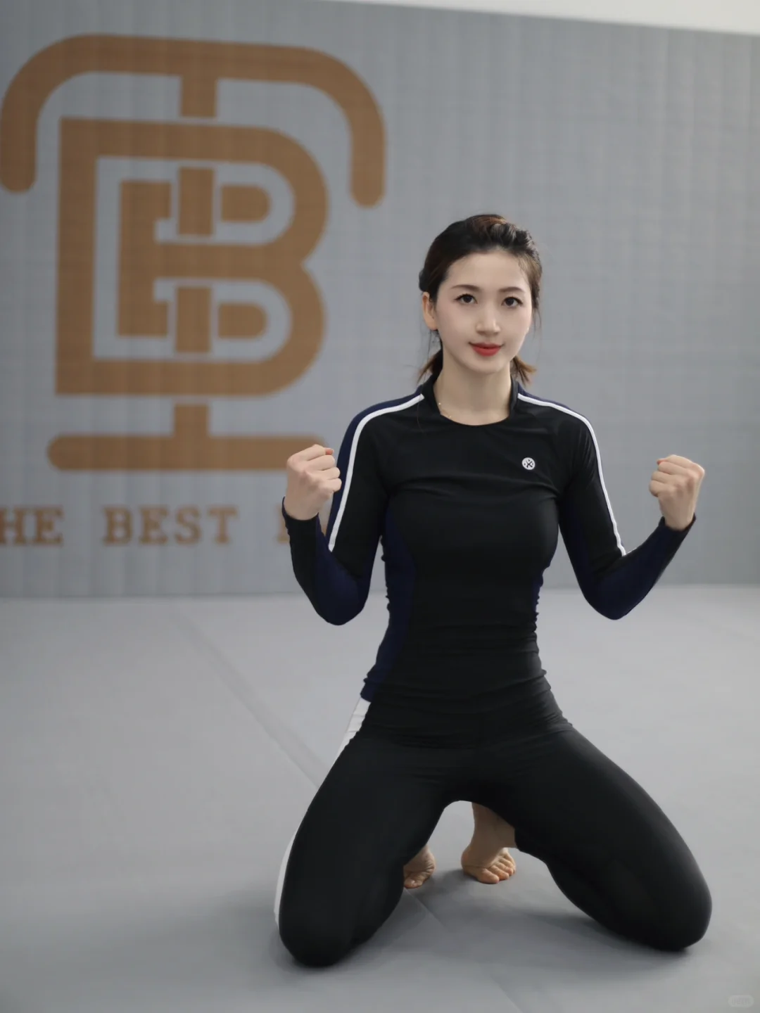 综合格斗MMA｜这孩子能处，有事她是真上