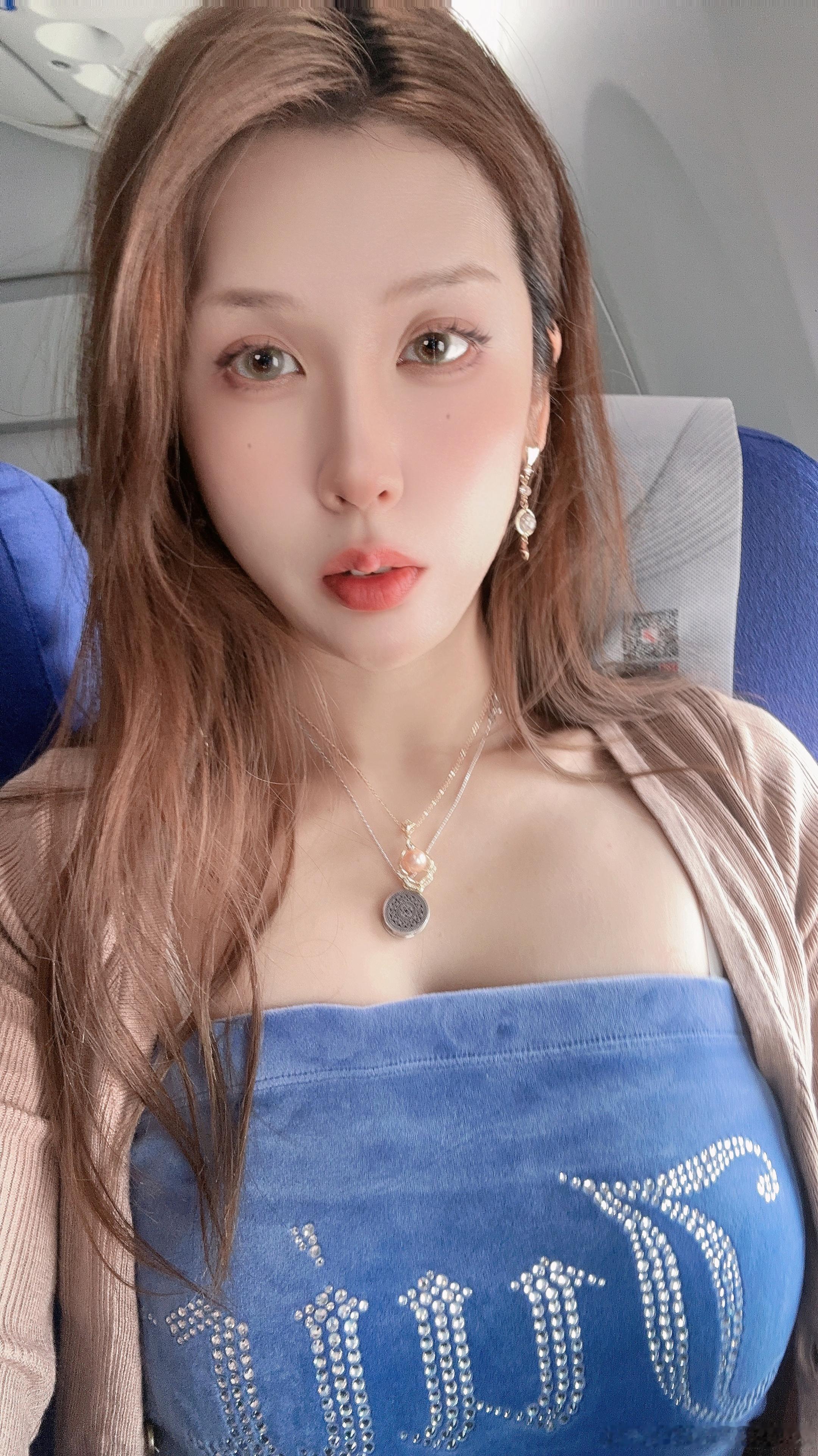 ✈️ 目的地：你心里 ​​​