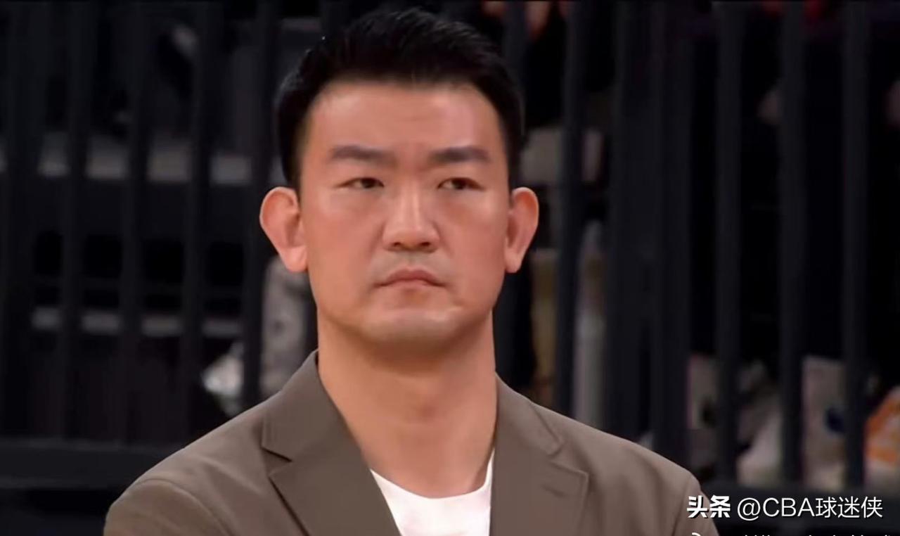 卫冕冠军天塌了！半场狂输28分，这还是那支铁血广厦吗？

半场47:75，卫冕冠