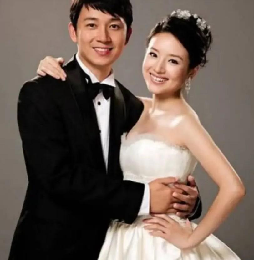 潘粤明自始至终没说过董洁一句不是，真男人！
 
只有真正爱过才能做到这一点。
 