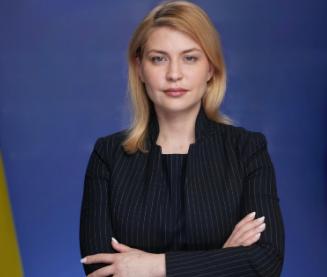 美国这有些太双标了，俄罗斯的石油被炸他一声不吭，但是自己的石油被炸自己直接发难乌