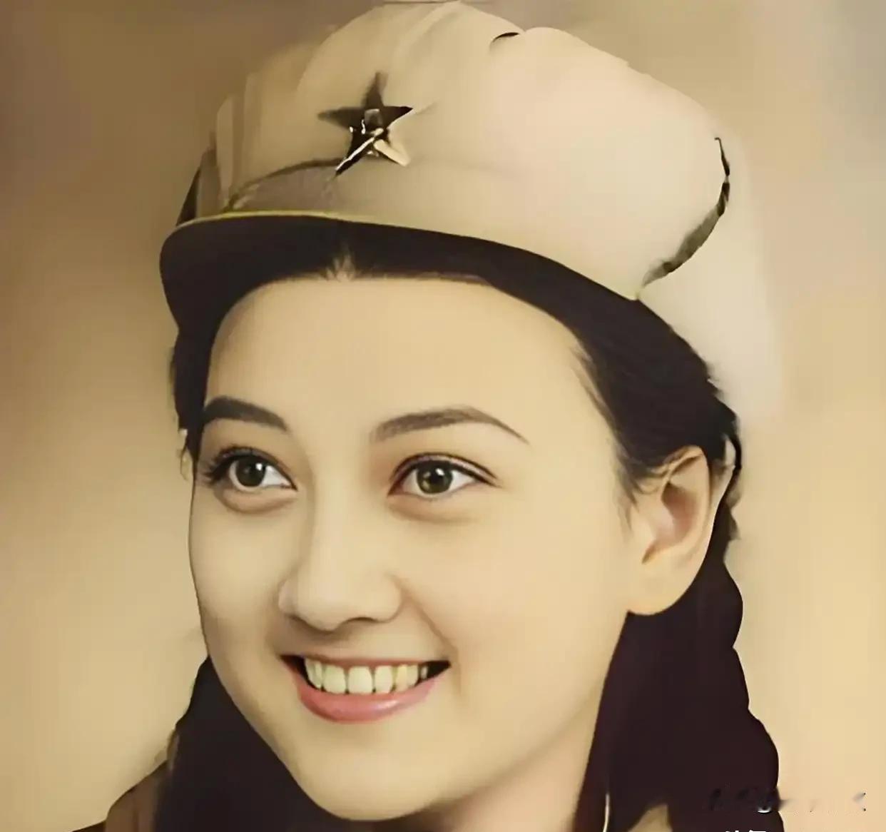 那位九十多岁的老太太，她爹是国民党少将她自己是新中国少将
我从小对那种老书就没什