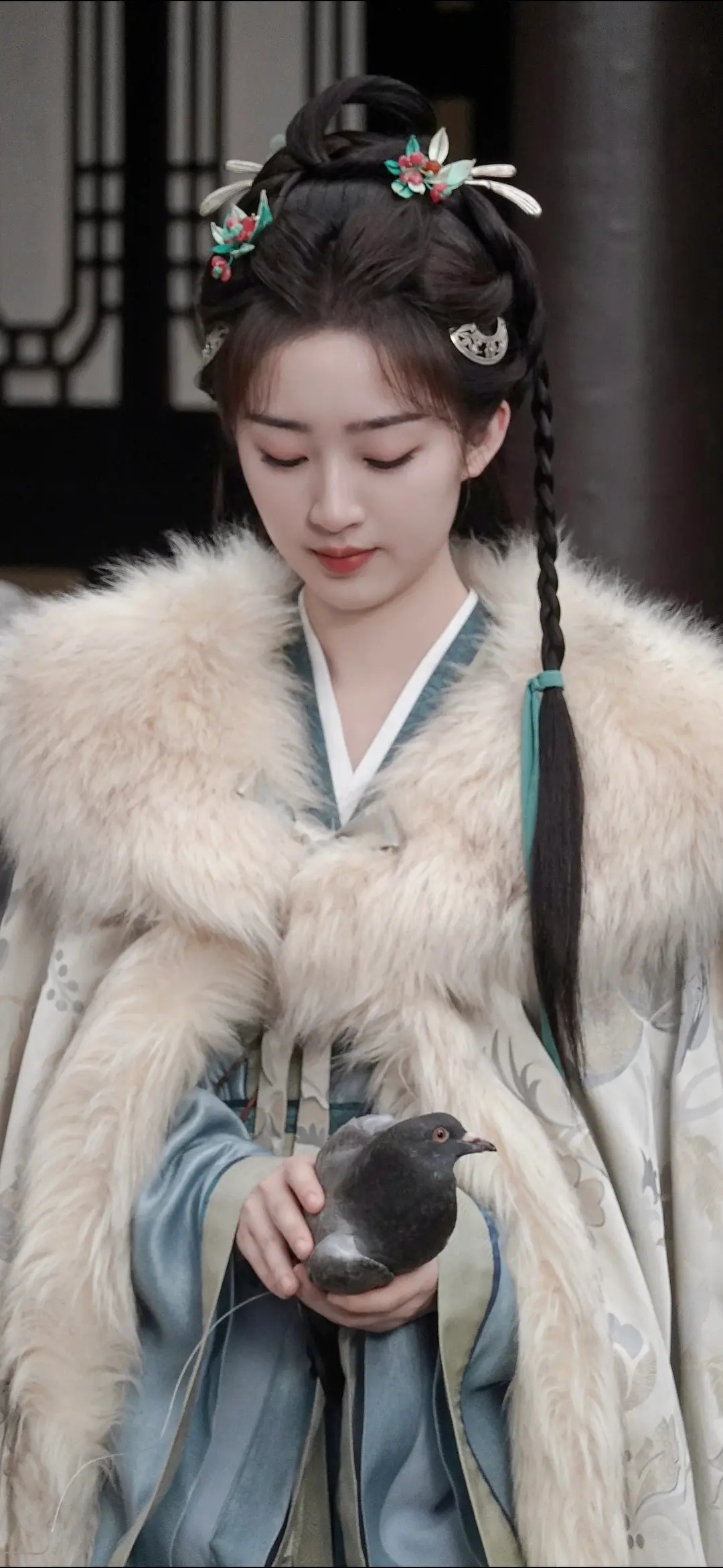 内娱真的应该把古偶还给少男少女了一个像奶黄包，一个像水蜜桃 