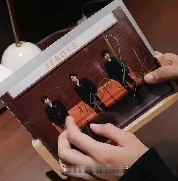 TF五代智恩涵叫TFBOYS祖师爷TF五代叫TFBOYS祖师爷TF五代智恩涵叫T