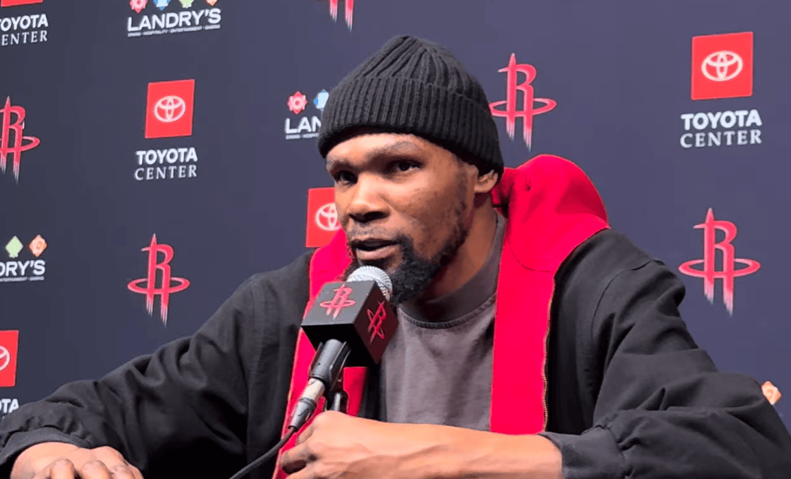 杜兰特采访全文：在整个赛季中，我们在进攻端一直都很挣扎