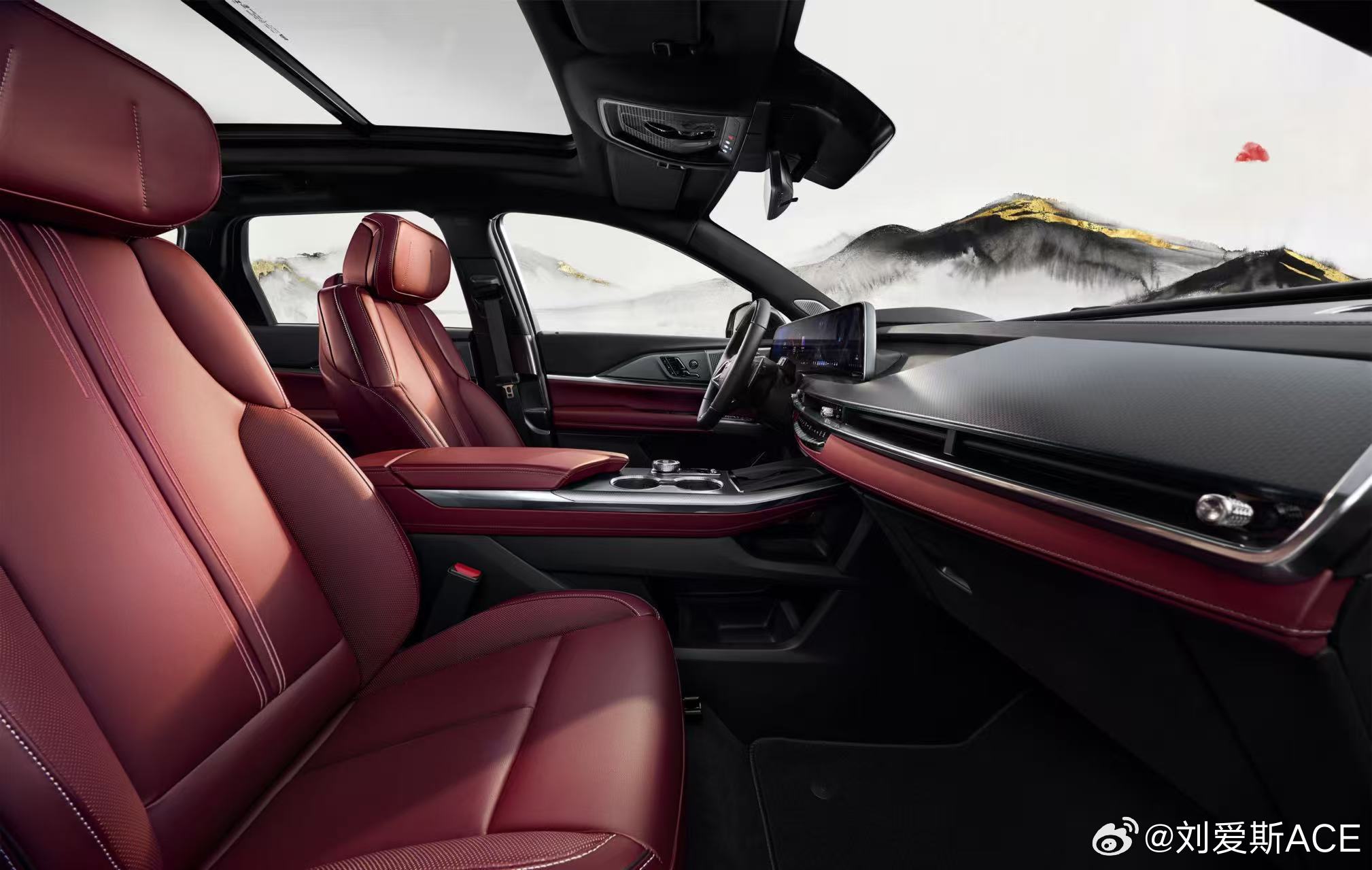 凯迪拉克在阳朔搞了场大的，先夸整个景色 舞美真的顶级！不光发布了全新车色东漓灰，