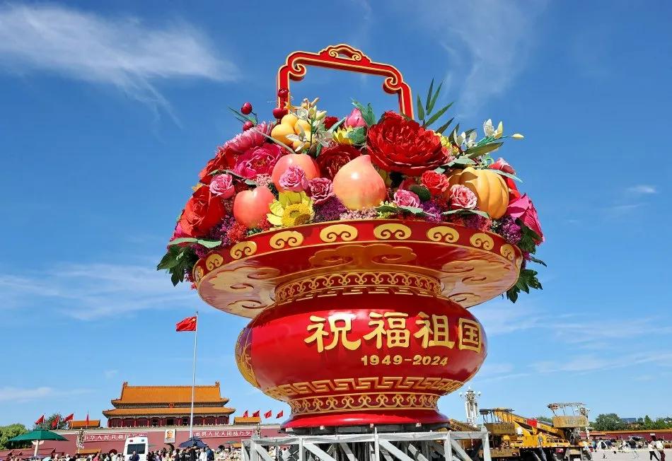 等不了啦！简直是美出天际！下一句是：靓丽无比，再下一句是：魅力难挡！再再下一句是
