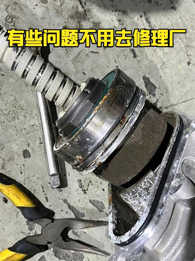 开车会遇到很多问题，这里报警，那里异响的，其实很多小毛病根本不用跑修理厂，自己动