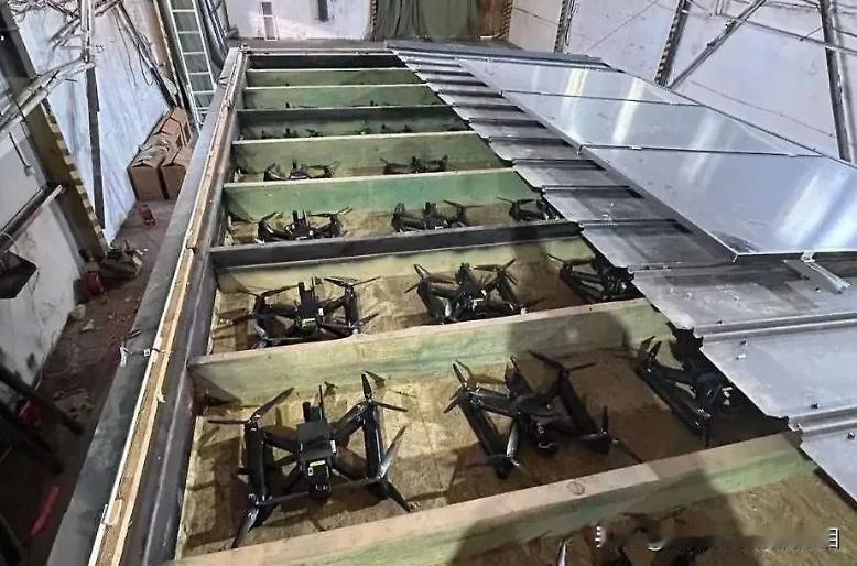 《车里雅宾斯克查获疑似乌克兰 FPV 无人机存储仓库 多地现卡车发射无人机袭击》