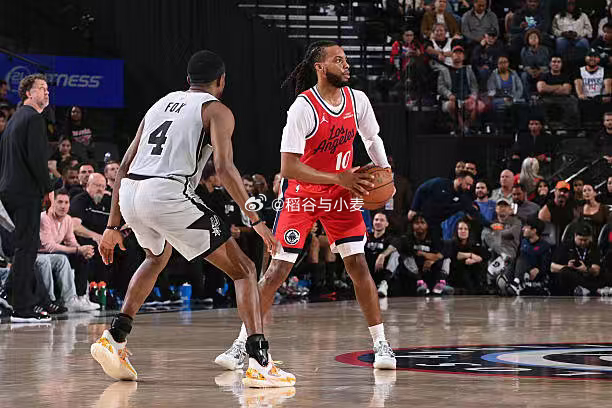 哈登和加兰那笔交易做完的时候就说了，快船在其中是血亏的。加兰的合同又臭又长，本赛