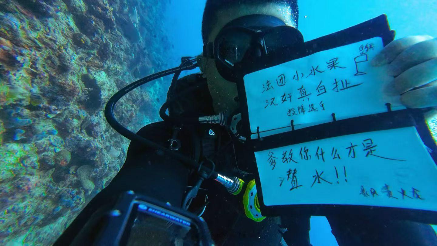 来了老弟？？？又来偷看我微博了？ 