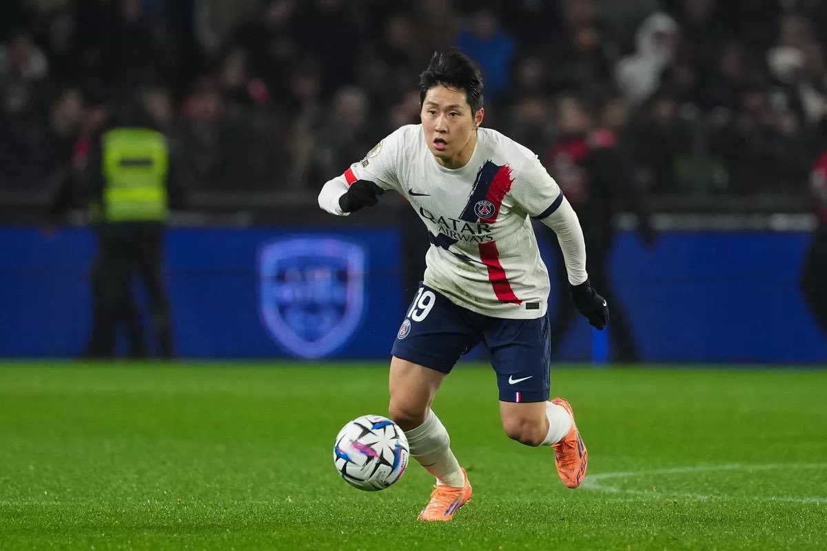 法甲  队报：李刚仁的表现低于俱乐部预期，尤其是在一对一对抗和创造得分机会方面。